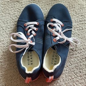 Vionic sneakers! So cute!